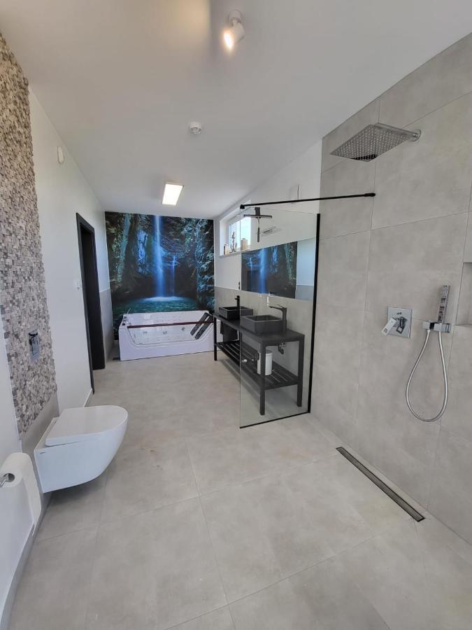 Robson Beach I Sauna, Jacuzzi Międzywodzie Exteriör bild