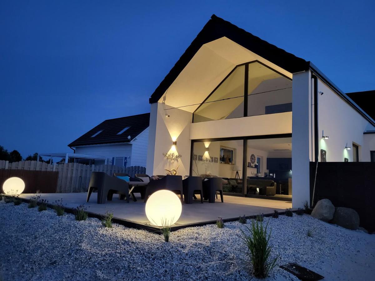 Robson Beach I Sauna, Jacuzzi Międzywodzie Exteriör bild