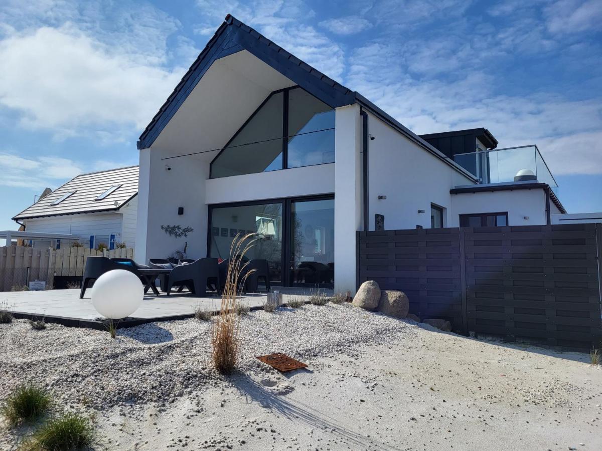 Robson Beach I Sauna, Jacuzzi Międzywodzie Exteriör bild