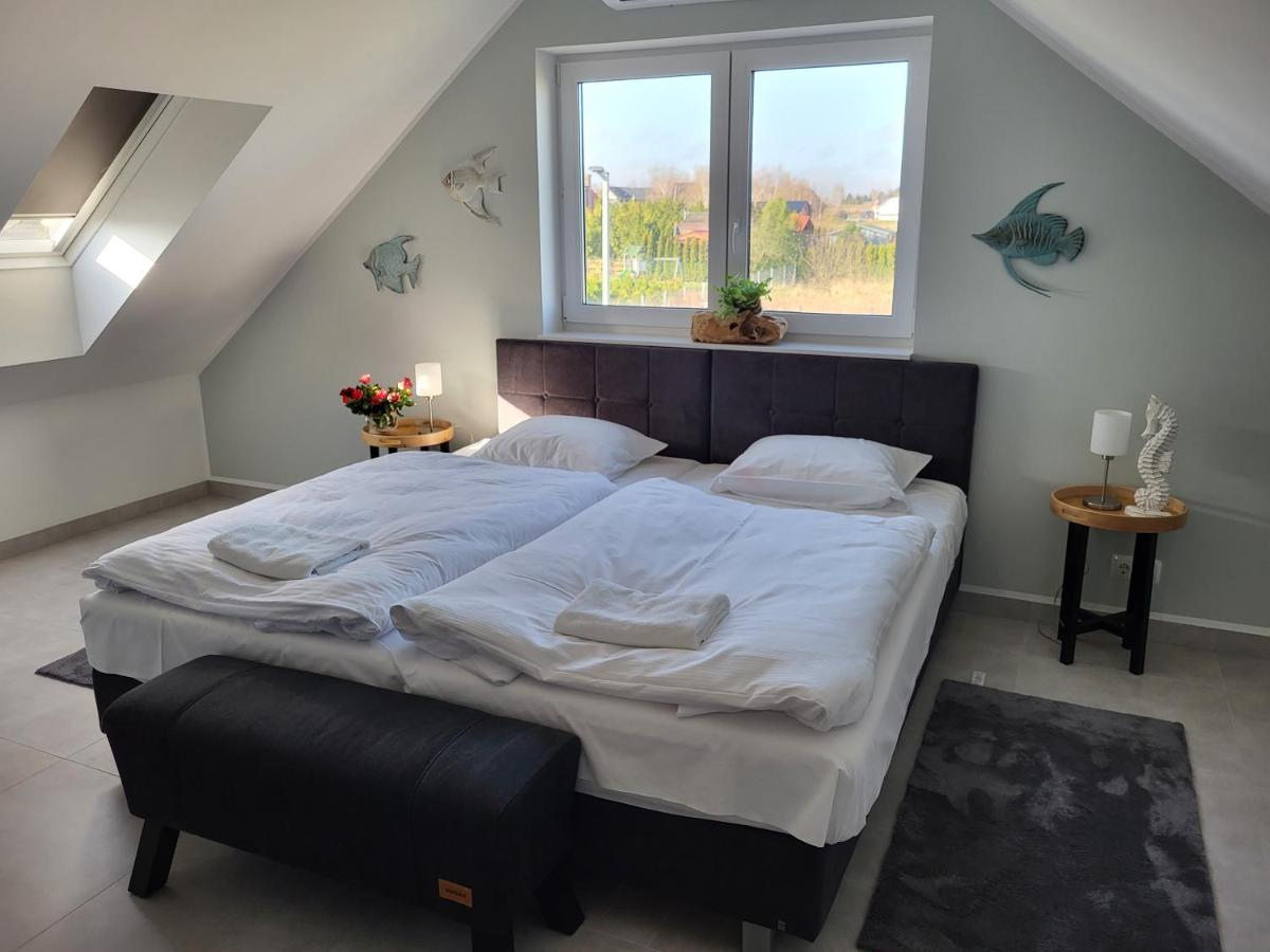 Robson Beach I Sauna, Jacuzzi Międzywodzie Exteriör bild